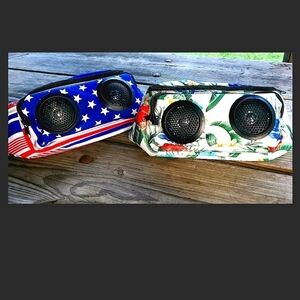 Canvas Fanny Packs with Speakers, adjustable to 52 inches, batteries included